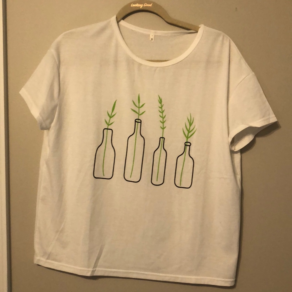 White graphic tee